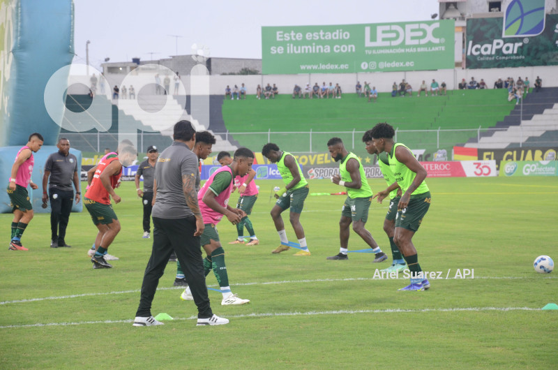 FBL-LIGAPRO-ORENSE-AUCAS