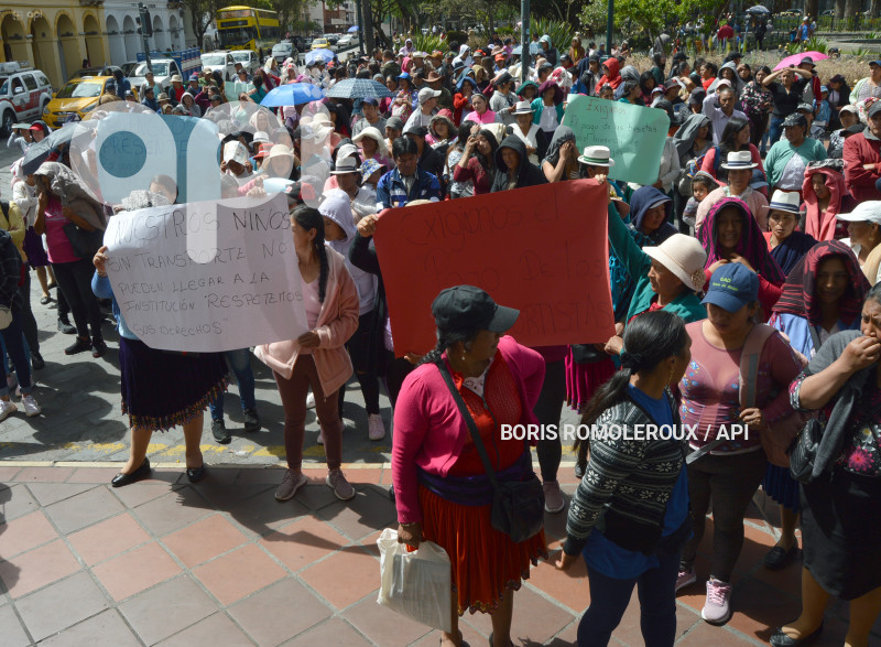 CUENCA-PROTESTA MORADORES VICTORIA TARQUI-QUINGEO