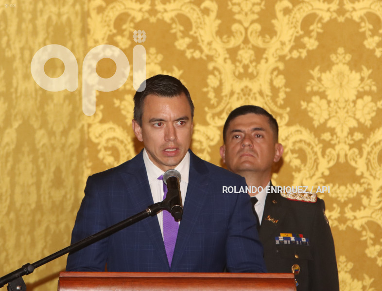 NOBOA-POSESION-GOBERNADORES