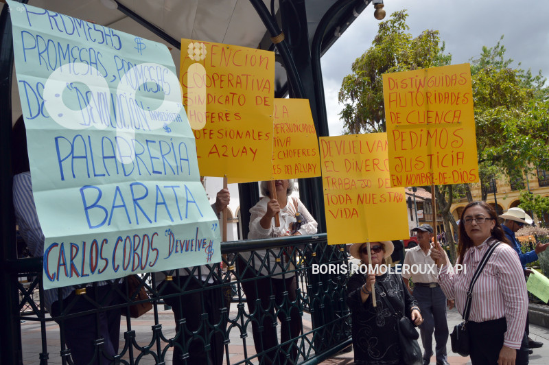 CUENCA-PLANTON-PERJUDICADOS-COOPERATIVA SINDICATO