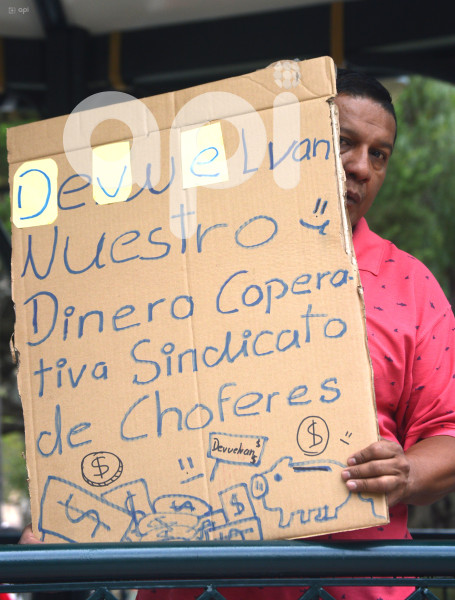 CUENCA-PLANTON-PERJUDICADOS-COOPERATIVA SINDICATO