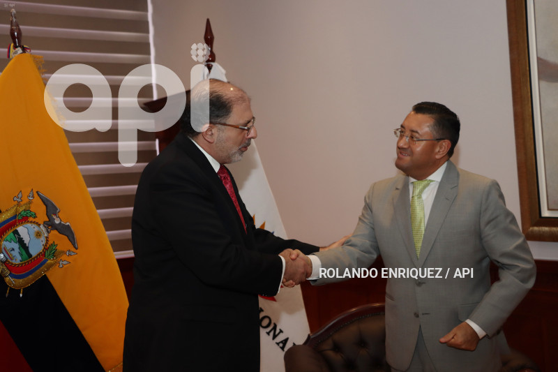 REUNION-PRESIDENTES-KRONFLE-SAQUICELA