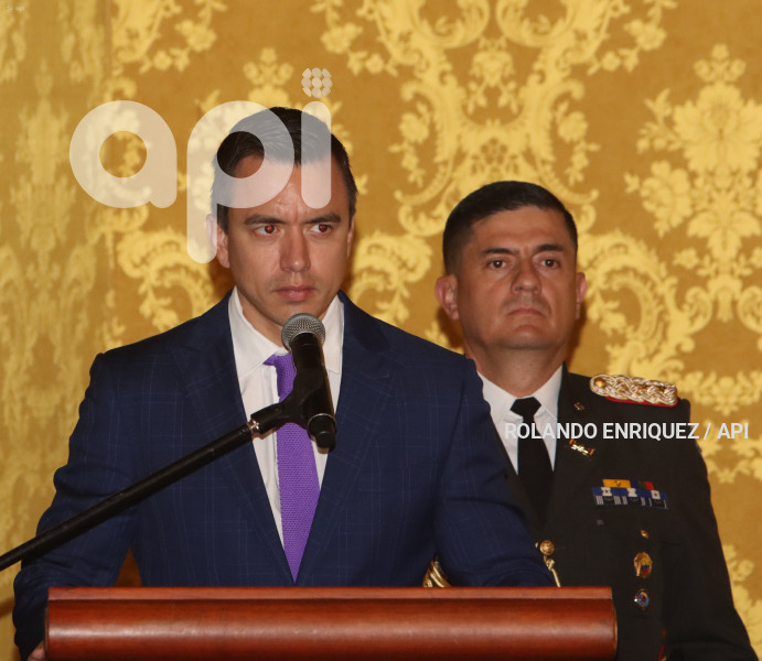 NOBOA-POSESION-GOBERNADORES