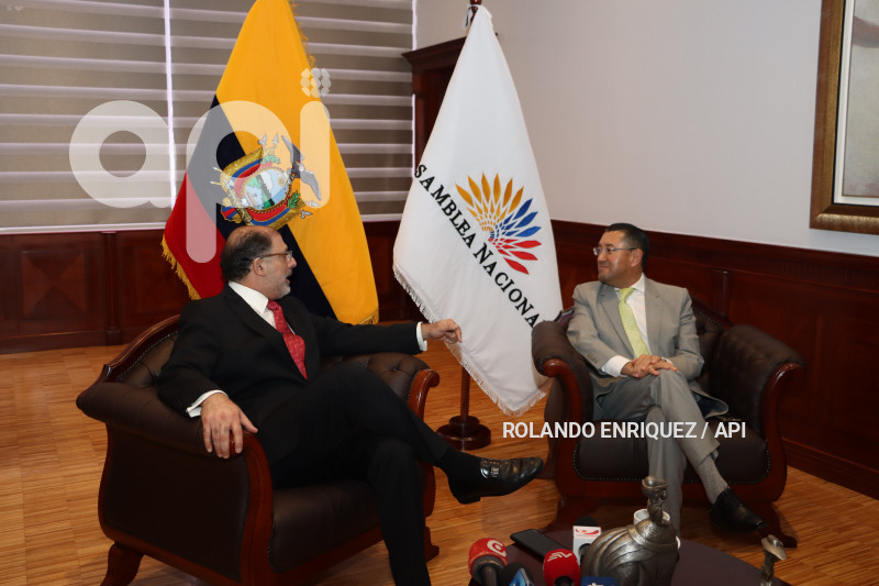 REUNION-PRESIDENTES-KRONFLE-SAQUICELA