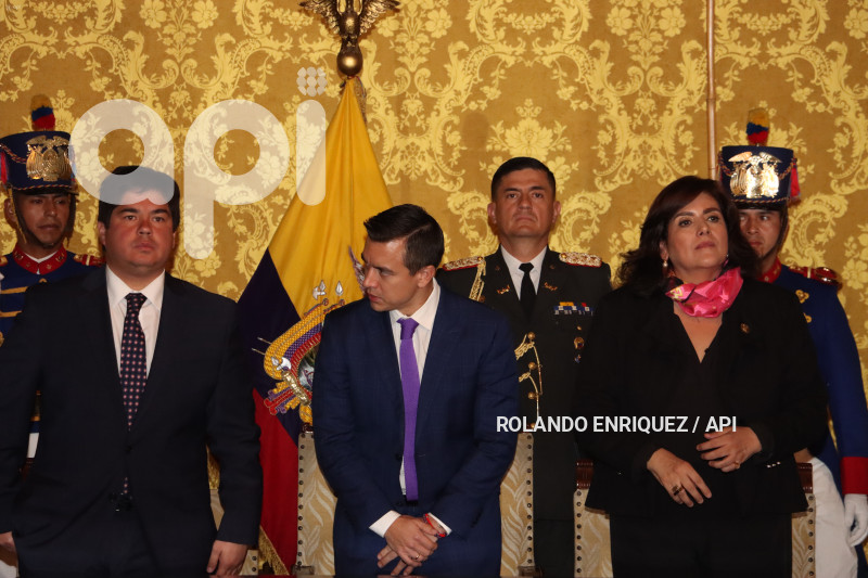 NOBOA-POSESION-GOBERNADORES