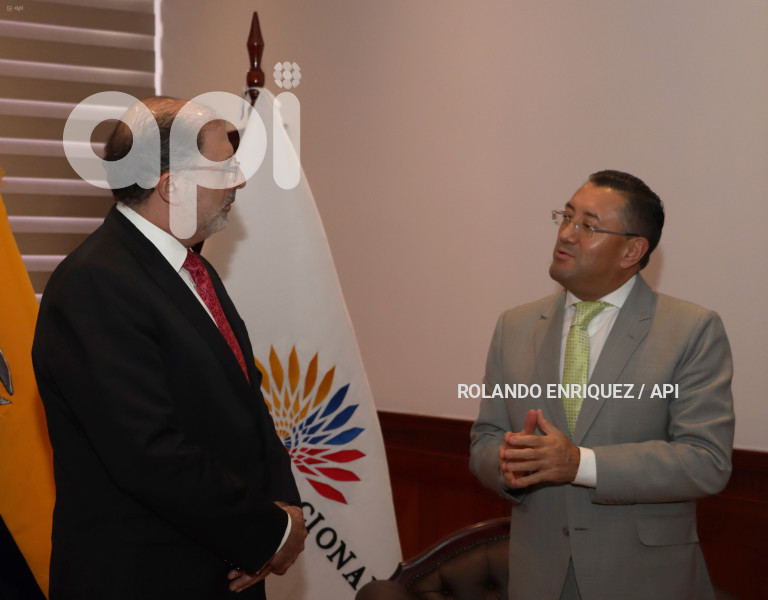 REUNION-PRESIDENTES-KRONFLE-SAQUICELA