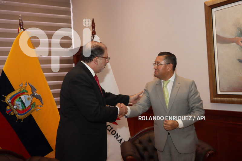 REUNION-PRESIDENTES-KRONFLE-SAQUICELA