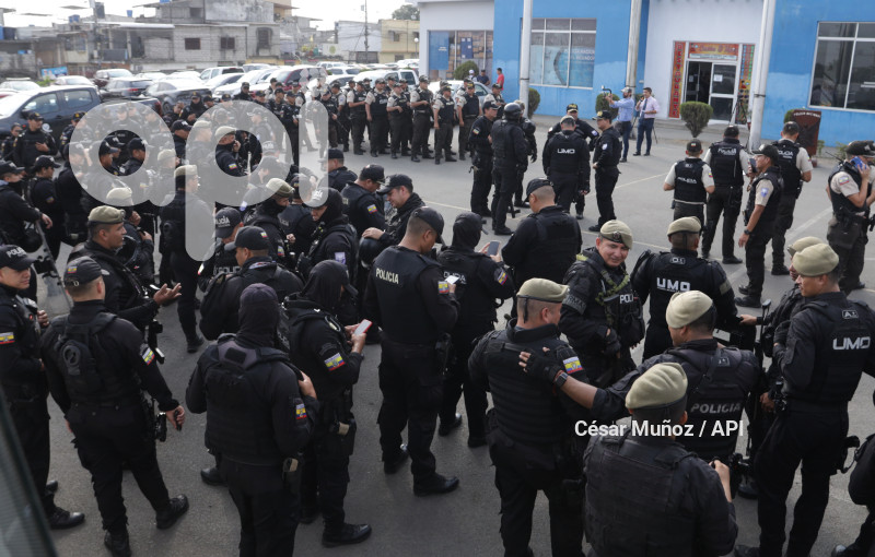 GYE-OPERATIVOS POLICIA-MILITARES