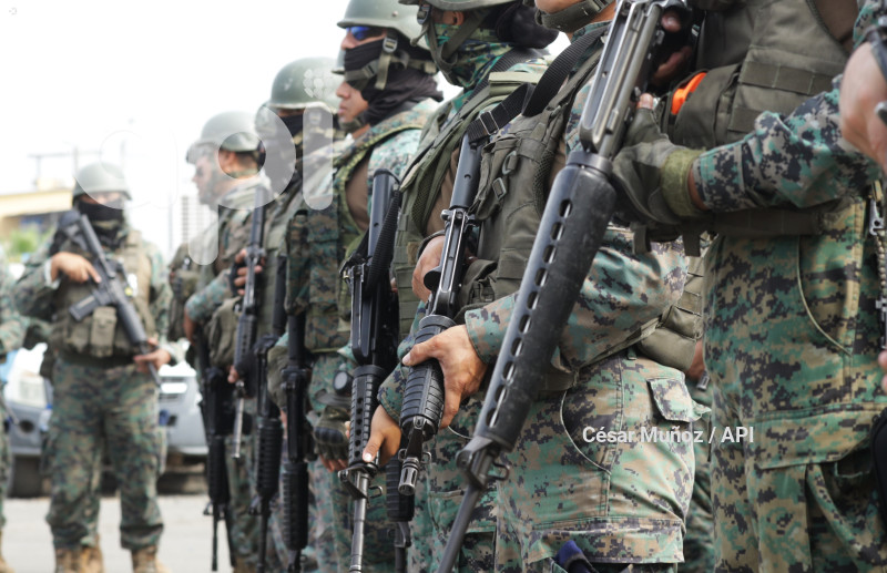 GYE-OPERATIVOS POLICIA-MILITARES