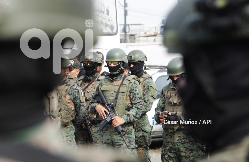 GYE-OPERATIVOS POLICIA-MILITARES