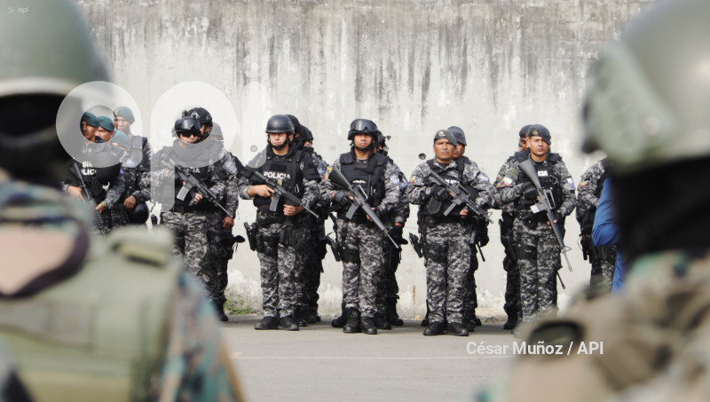 GYE-OPERATIVOS POLICIA-MILITARES