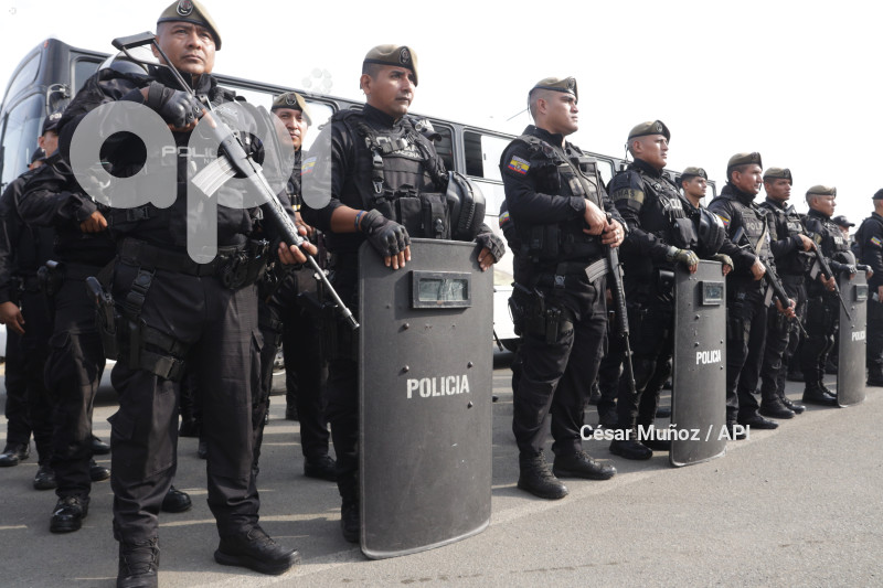GYE-OPERATIVOS POLICIA-MILITARES