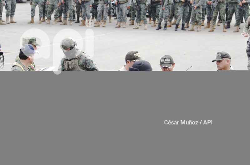 GYE-OPERATIVOS POLICIA-MILITARES