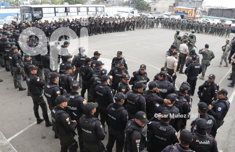 GYE-OPERATIVOS POLICIA-MILITARES
