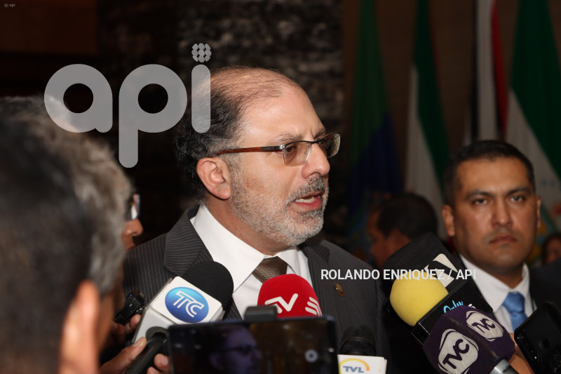CAL-APRUEBA-JUICIO-POLITICO-DIANA-SALAZAR