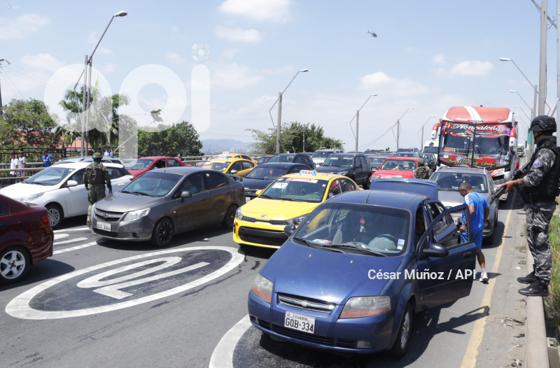GYE-OPERATIVO MILITAR PUENTE 1