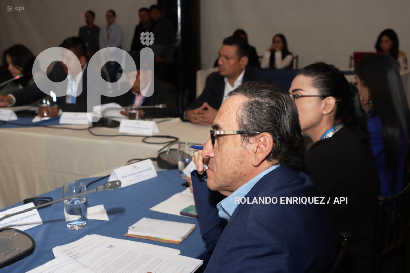 ASAMBLEA-COMISION-JUSTICIA-FERNANDO-MUÑOZ
