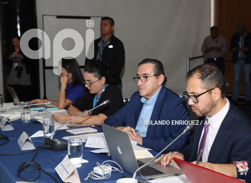 ASAMBLEA-COMISION-JUSTICIA-FERNANDO-MUÑOZ