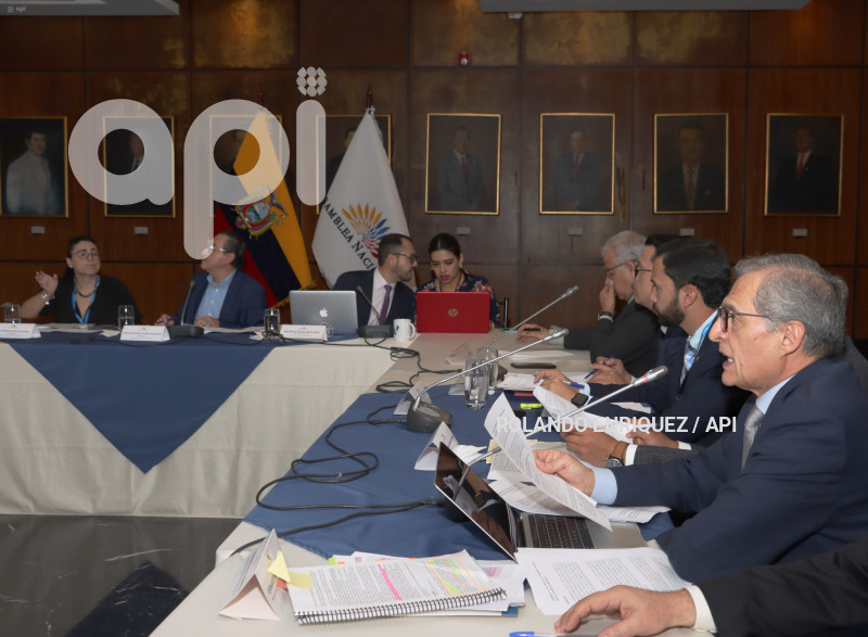 ASAMBLEA-COMISION-JUSTICIA-FERNANDO-MUÑOZ
