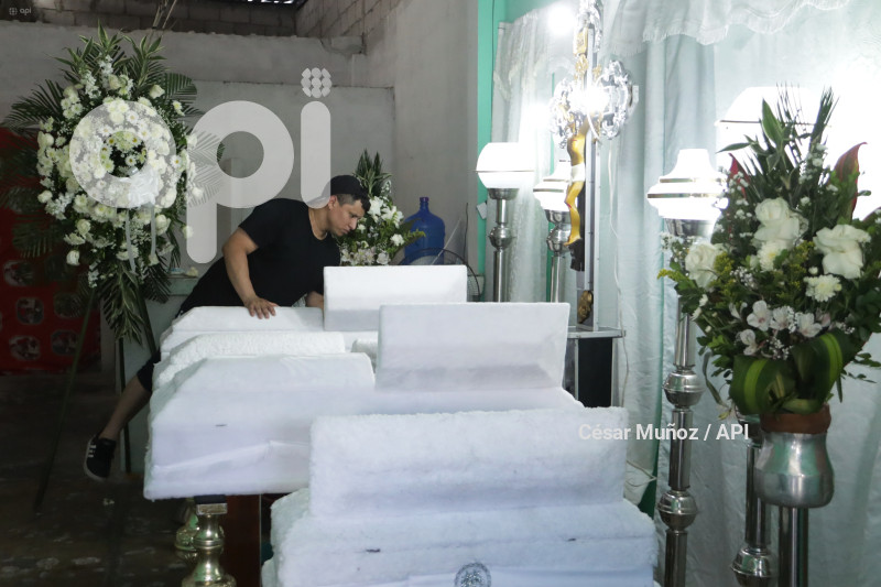 GYE-VELORIO MENORES ASESINADOS