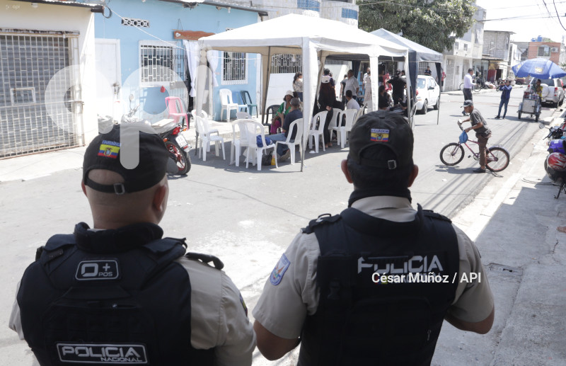 GYE-VELORIO MENORES ASESINADOS