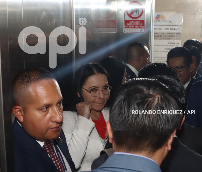 COMISION-TRABAJO-ATAMAINT-MIN-IVONNE-NUNEZ