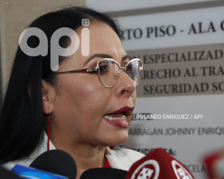 COMISION-TRABAJO-ATAMAINT-MIN-IVONNE-NUNEZ
