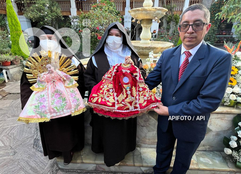 CUENCA-TRAJE DEL NIÑO VIAJERO