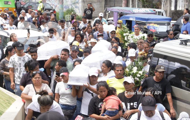 GYE-SEPELIO MENORES ASESINADOS