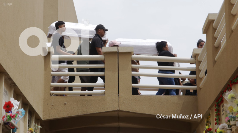 GYE-SEPELIO MENORES ASESINADOS