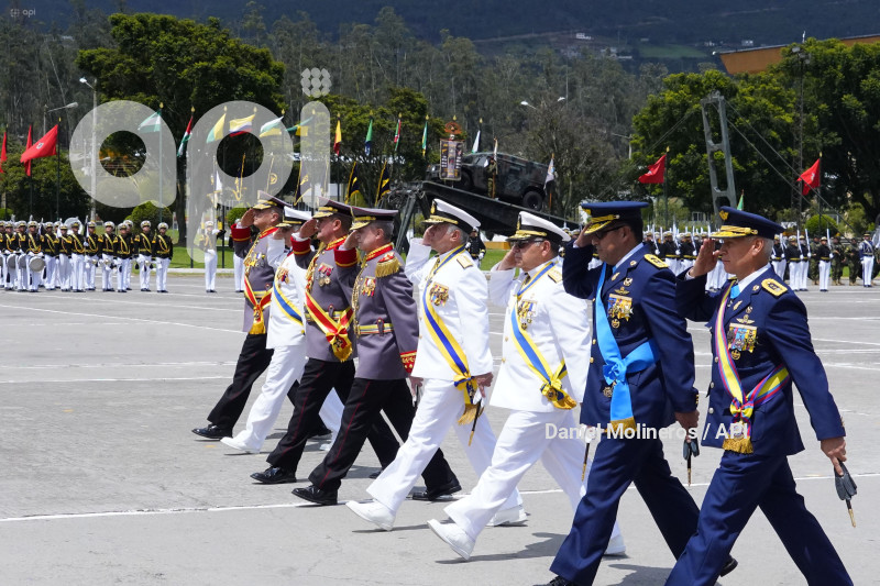 CAMBIO-COMANDO-CONJUNTO-FFAA