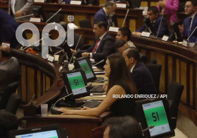 APROBADA-LEY-EFICIENCIA-ECONOMICA