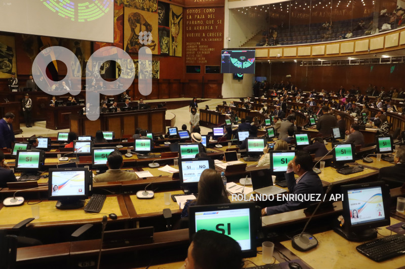 APROBADA-LEY-EFICIENCIA-ECONOMICA