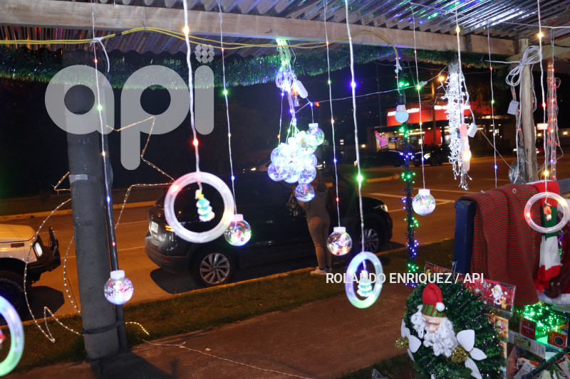 VENTA-ADORNOS-NAVIDENOS-ILUMINADOS
