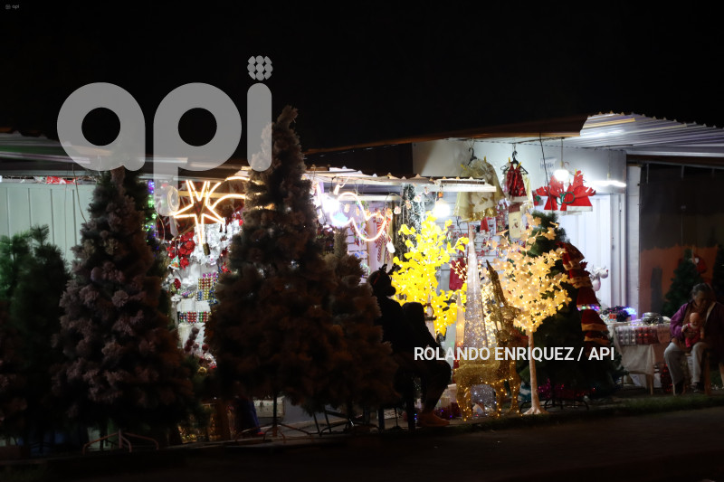 VENTA-ADORNOS-NAVIDENOS-ILUMINADOS