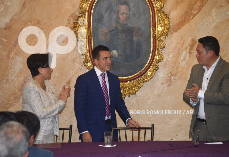 CUENCA-PRESIDENTE DANIEL NOBOA
