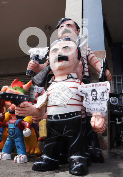 GYE-AÑOS VIEJOS NARCOS