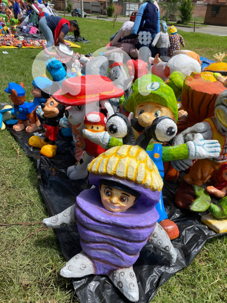 VENTA MONIGOTES AV 1 DE MAYO