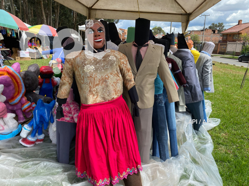 VENTA MONIGOTES AV 1 DE MAYO