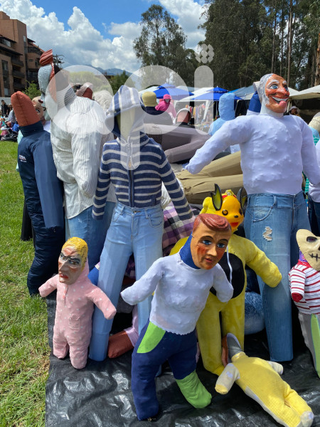 VENTA MONIGOTES AV 1 DE MAYO