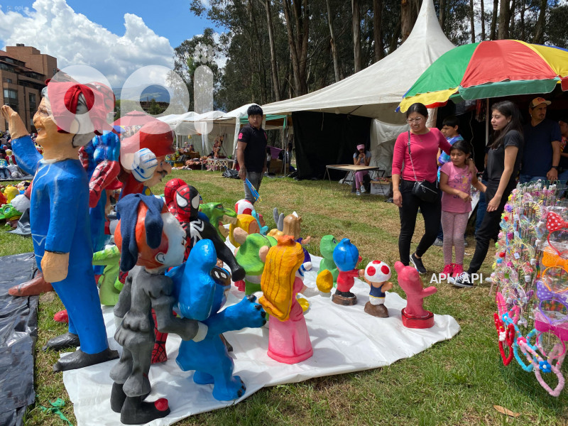 VENTA MONIGOTES AV 1 DE MAYO