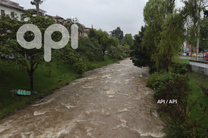 LUVIAS CUENCA RIO TOMEBAMBA