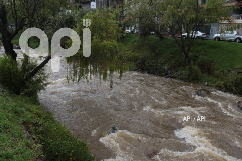 LUVIAS CUENCA RIO TOMEBAMBA
