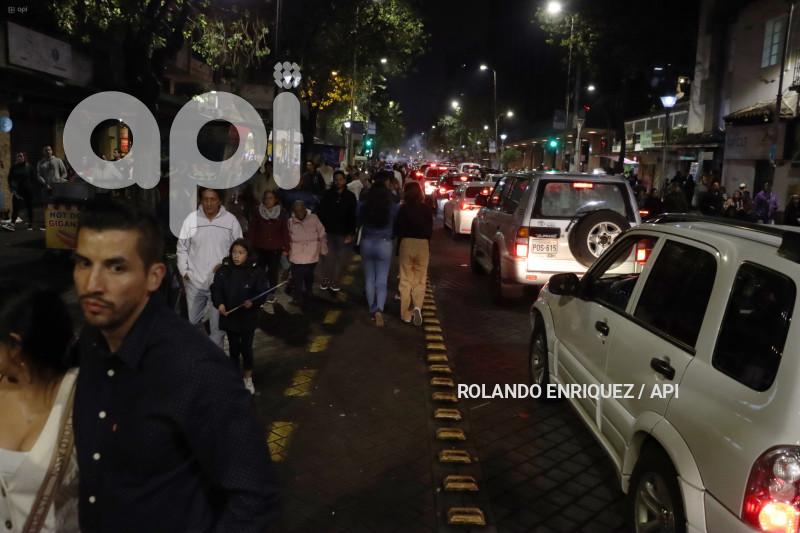 PASEO-AVENIDA-AMAZONAS-QUITO