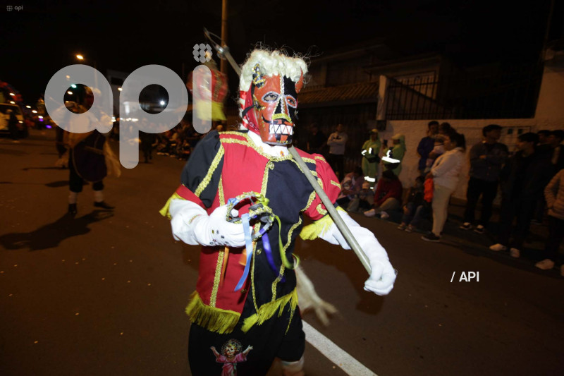 COMPARSAS NOCTURNAS