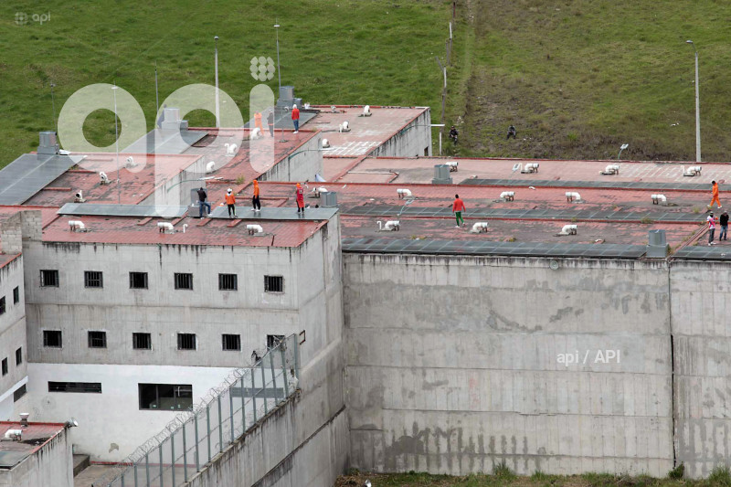 CARCEL DISTURBIOS EL TURI CUENCA