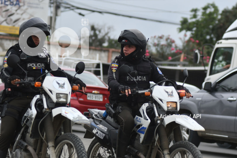 MANTA-EMERGENCIA-ECU-POLICIAS-IESS