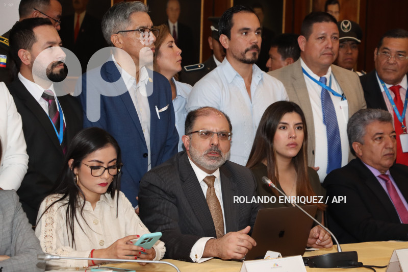 RESOLUCIONES-ASAMBLEA-HENRY-KRONFLE