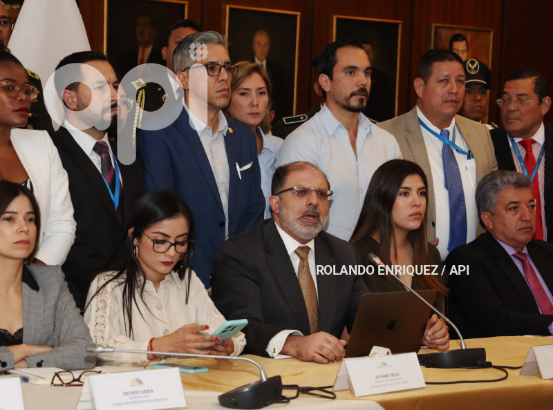 RESOLUCIONES-ASAMBLEA-HENRY-KRONFLE