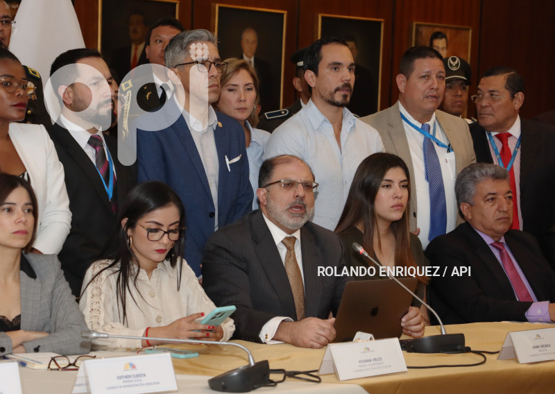 RESOLUCIONES-ASAMBLEA-HENRY-KRONFLE